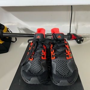 NWOT Adidas ULTRA 4D